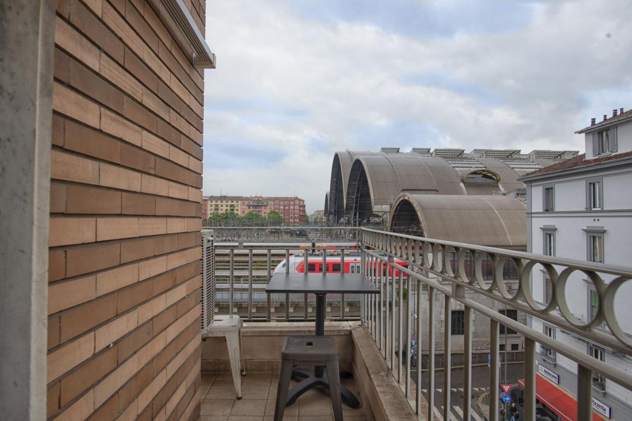 Apartment Luxury Flat By Station / Unique View Mailand
